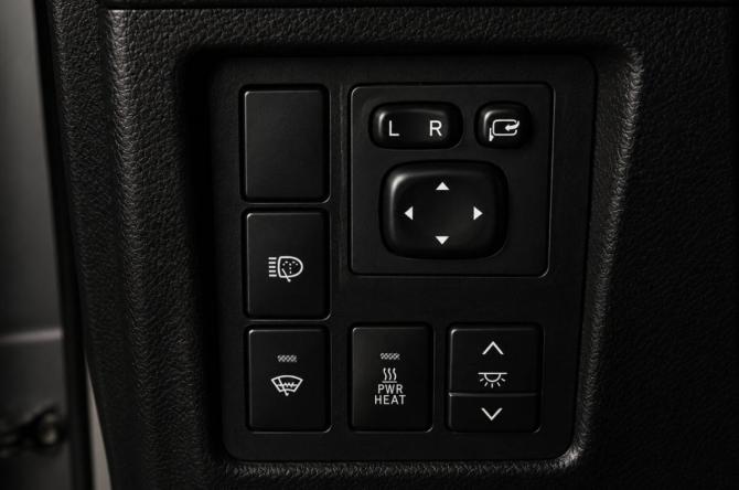 Toyota Land Cruiser Prado 150 Series с пробегом 2011 года, цена 2 629 000 рублей, 281000 км, внедорожник, Автокод Объявления