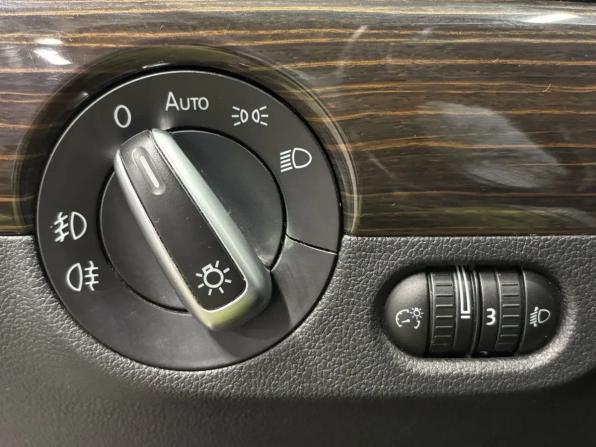 Volkswagen Jetta VI Рестайлинг с пробегом 2014 года, цена 929 000 рублей, 191000 км, седан, Автокод Объявления