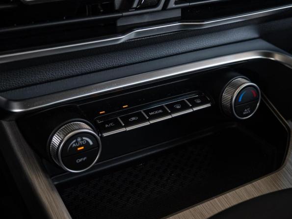 Geely Coolray I с пробегом 2023 года, цена 1 665 000 рублей, 81440 км, внедорожник, Автокод Объявления