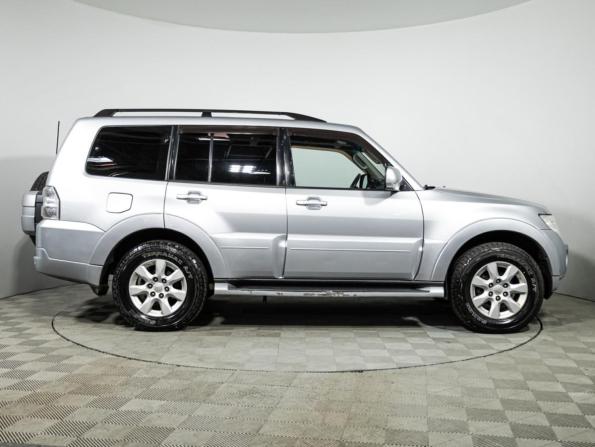 Mitsubishi Pajero IV с пробегом 2011 года, цена 1 404 777 рублей, 299207 км, внедорожник, Автокод Объявления