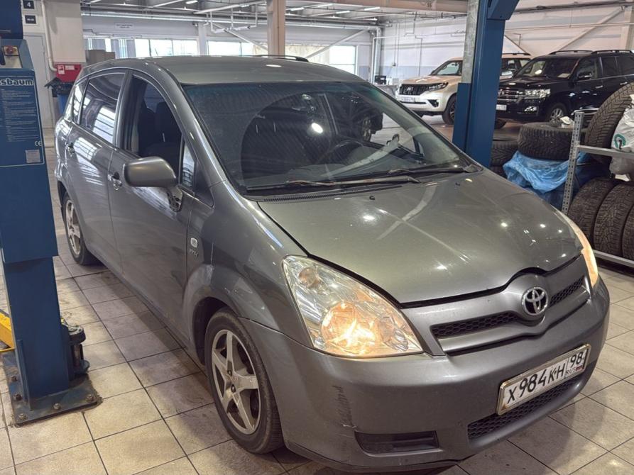 Toyota Corolla Verso I Рестайлинг Санкт-Петербург  - изображение 3