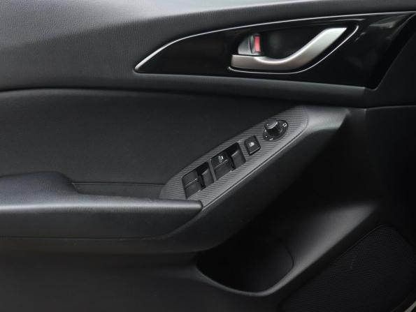Mazda 3 III (BM) с пробегом 2014 года, цена 1 217 000 рублей, 126030 км, седан, Автокод Объявления