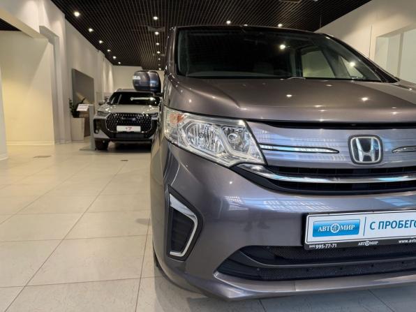 Honda Stepwgn V с пробегом 2017 года, цена 1 861 500 рублей, 127719 км, минивэн, Автокод Объявления