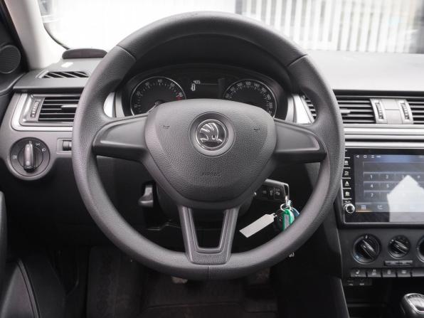 Skoda Rapid I Рестайлинг с пробегом 2017 года, цена 1 133 000 рублей, 107289 км, лифтбек, Автокод Объявления