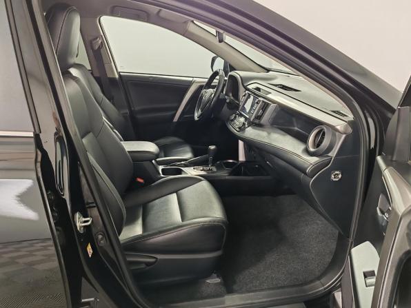 Toyota RAV4 IV (XA40) Рестайлинг с пробегом 2017 года, цена 2 375 000 рублей, 202694 км, внедорожник, Автокод Объявления