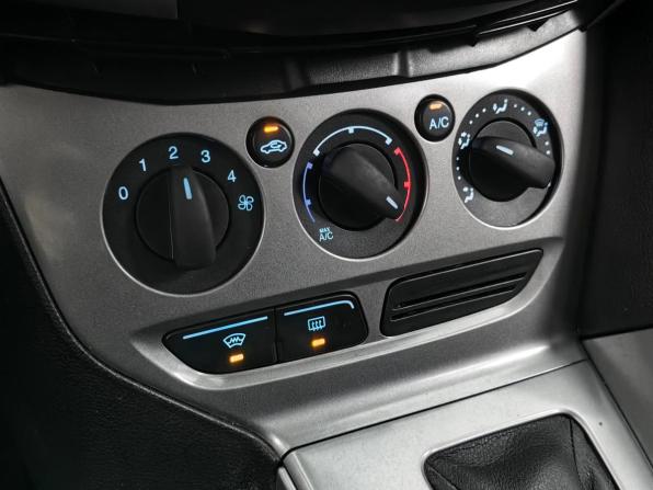 Ford Focus III с пробегом 2013 года, цена 599 000 рублей, 228254 км, универсал, Автокод Объявления