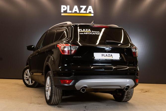 Ford Kuga II Рестайлинг с пробегом 2018 года, цена 1 849 000 рублей, 168580 км, внедорожник, Автокод Объявления