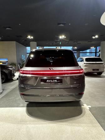 Новый Li Auto (Lixiang) L9 I Рестайлинг 2025 года, цена 9 700 000 рублей, внедорожник, Автокод Объявления