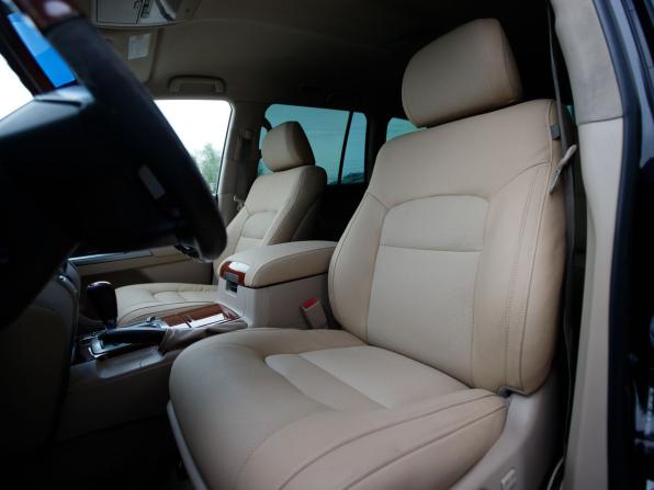 Toyota Land Cruiser 200 Series Рестайлинг 1 с пробегом 2012 года, цена 2 880 000 рублей, 163976 км, внедорожник, Автокод Объявления