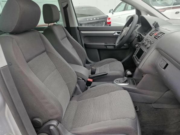Volkswagen Touran I с пробегом 2004 года, цена 415 000 рублей, 317202 км, минивэн, Автокод Объявления