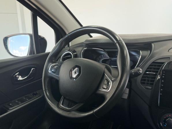 Renault Kaptur I с пробегом 2017 года, цена 1 599 000 рублей, 147000 км, внедорожник, Автокод Объявления
