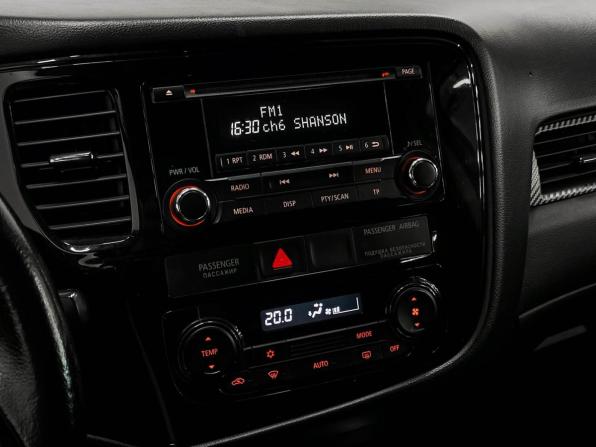 Mitsubishi Outlander III Рестайлинг 2 с пробегом 2017 года, цена 1 718 400 рублей, 150859 км, внедорожник, Автокод Объявления