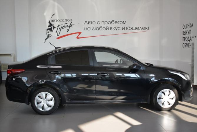 Kia Rio IV с пробегом 2017 года, цена 999 000 рублей, 222000 км, седан, Автокод Объявления