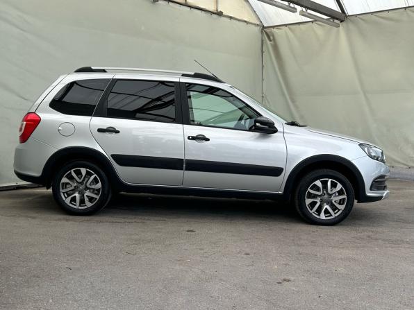 Lada (ВАЗ) Granta I Рестайлинг с пробегом 2022 года, цена 819 000 рублей, 33542 км, универсал, Автокод Объявления