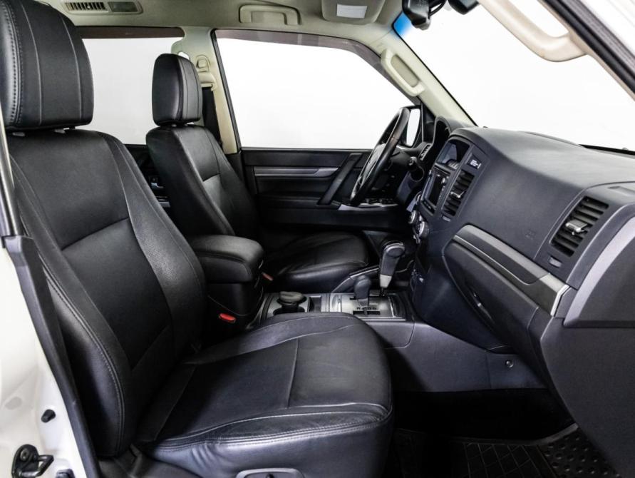 Mitsubishi Pajero IV Рестайлинг 1 Санкт-Петербург  - изображение 19
