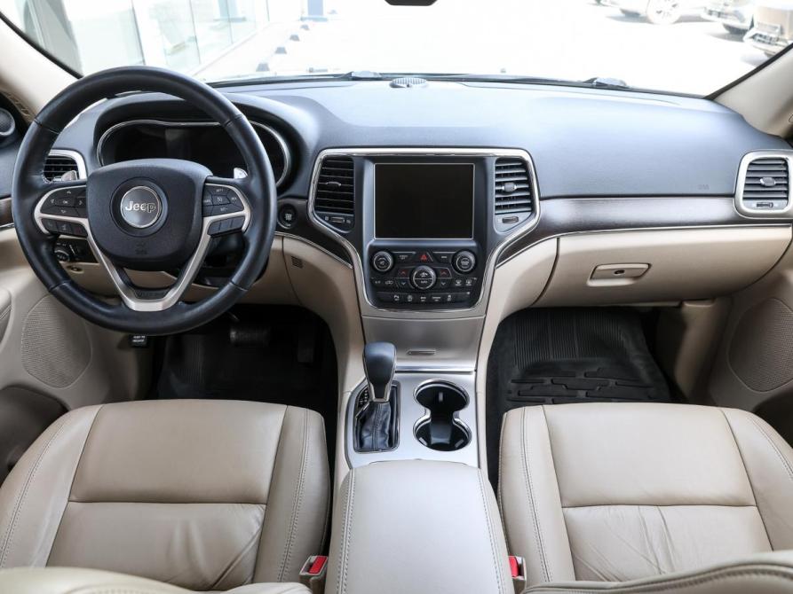 Jeep Grand Cherokee IV (WK2) Рестайлинг Москва  - изображение 14