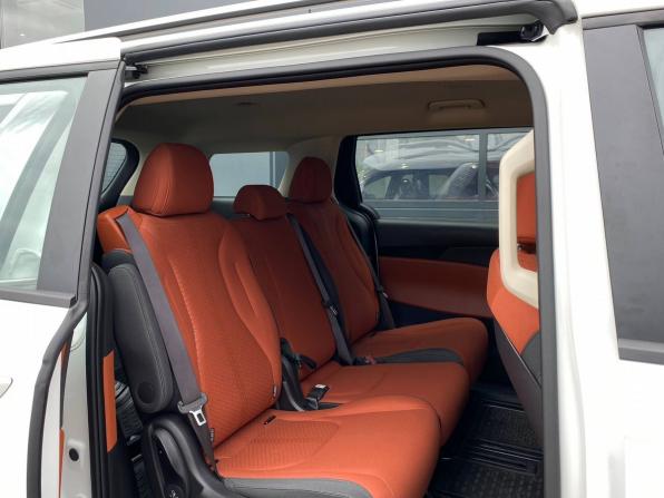 Новый Kia Carnival IV Рестайлинг 2025 года, цена 7 750 000 рублей, минивэн, Автокод Объявления