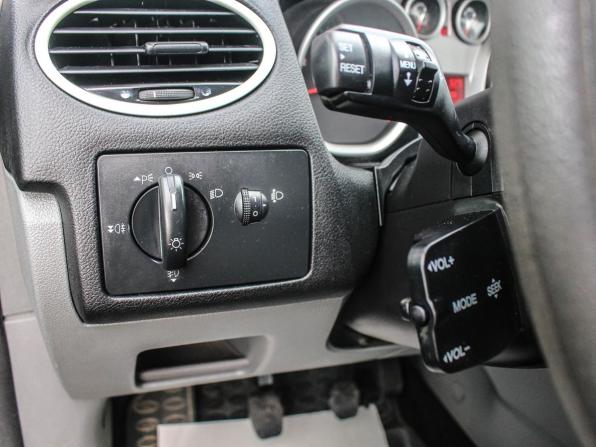 Ford Focus II Рестайлинг с пробегом 2010 года, цена 511 000 рублей, 104000 км, седан, Автокод Объявления