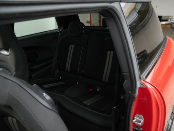 Mini Hatch III (F55/F56) Рестайлинг с пробегом 2021 года, цена 3 399 444 рубля, 49431 км, хэтчбек, Автокод Объявления