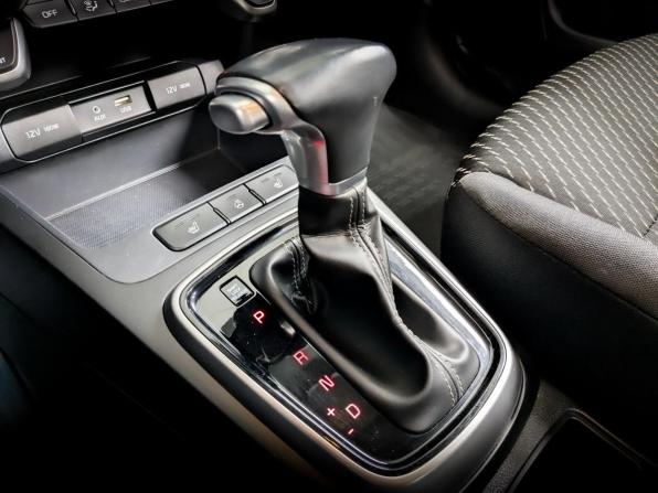 Kia Rio IV с пробегом 2019 года, цена 1 530 000 рублей, 89928 км, хэтчбек, Автокод Объявления