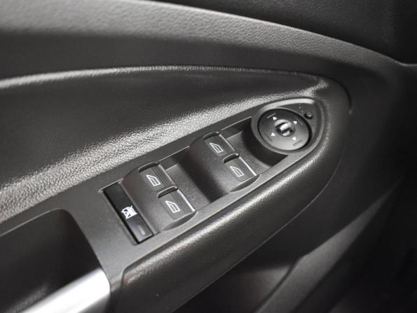 Ford Kuga II с пробегом 2013 года, цена 959 900 рублей, 176008 км, внедорожник, Автокод Объявления