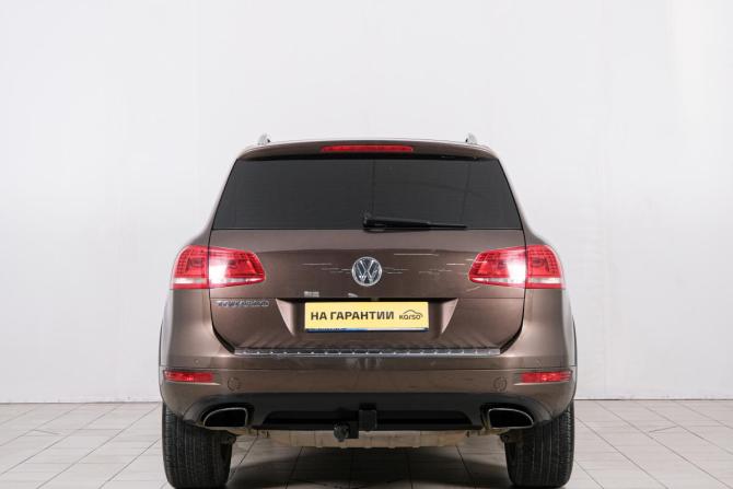 Volkswagen Touareg II с пробегом 2013 года, цена 1 899 000 рублей, 237000 км, внедорожник, Автокод Объявления