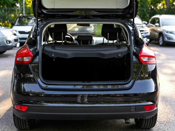 Ford Focus III Рестайлинг с пробегом 2016 года, цена 884 000 рублей, 180028 км, хэтчбек, Автокод Объявления