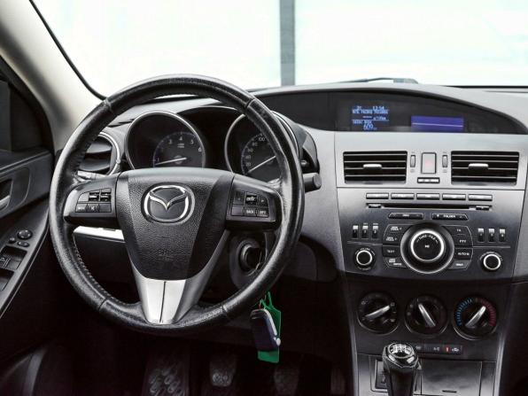Mazda 3 II (BL) Рестайлинг с пробегом 2012 года, цена 906 000 рублей, 137780 км, седан, Автокод Объявления