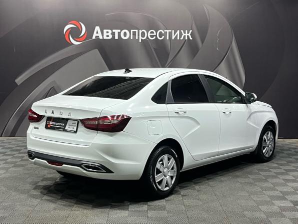 Lada (ВАЗ) Vesta I Рестайлинг (NG) с пробегом 2024 года, цена 1 010 000 рублей, 54000 км, седан, Автокод Объявления