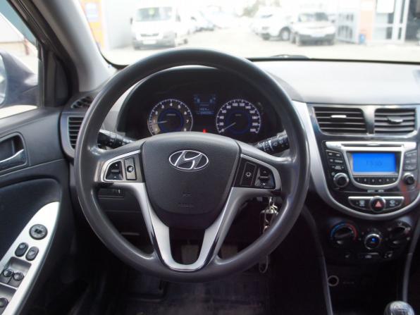 Hyundai Solaris I с пробегом 2012 года, цена 679 000 рублей, 235000 км, хэтчбек, Автокод Объявления