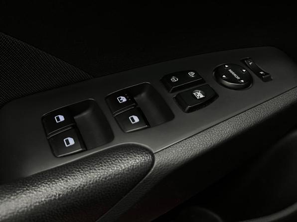 Hyundai Solaris II с пробегом 2018 года, цена 1 155 000 рублей, 131197 км, седан, Автокод Объявления