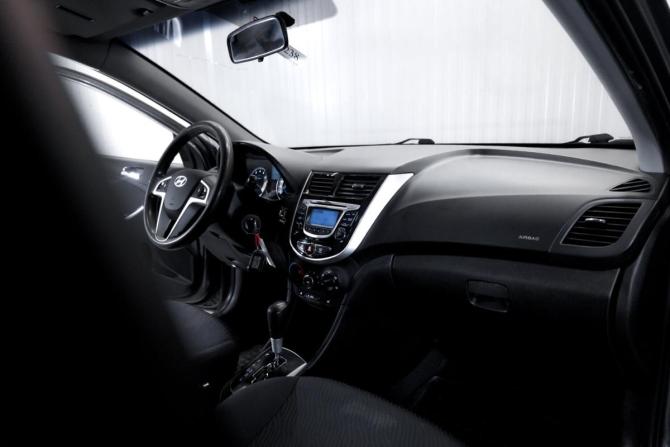 Hyundai Solaris I с пробегом 2014 года, цена 949 000 рублей, 213617 км, седан, Автокод Объявления