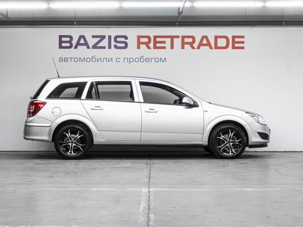 Opel Astra H Рестайлинг с пробегом 2011 года, цена 899 000 рублей, 24985 км, универсал, Автокод Объявления