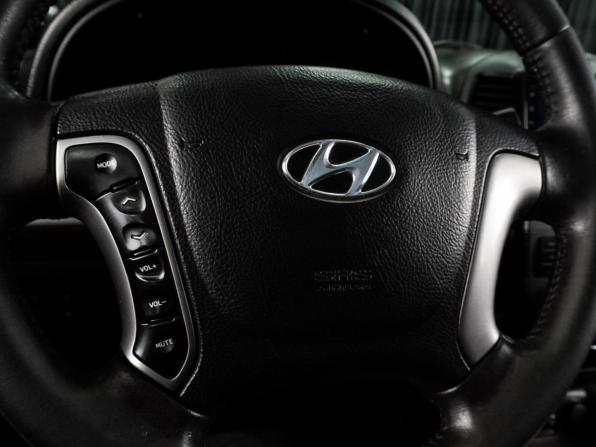 Hyundai Santa Fe II с пробегом 2010 года, цена 1 284 000 рублей, 218621 км, внедорожник, Автокод Объявления