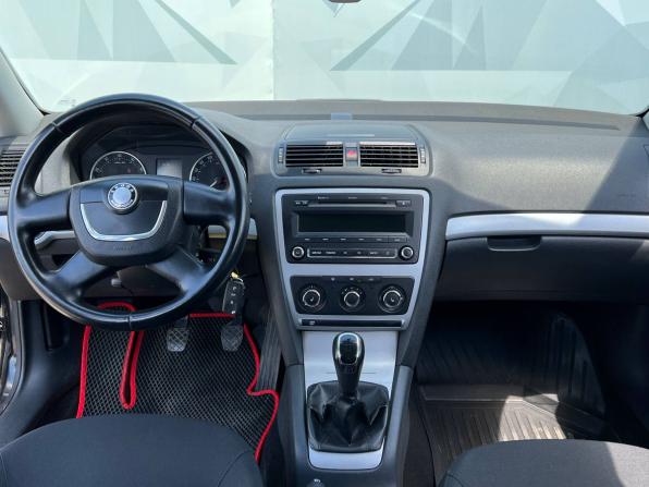 Skoda Octavia II (A5) Рестайлинг с пробегом 2013 года, цена 700 432 рубля, 162214 км, лифтбек, Автокод Объявления
