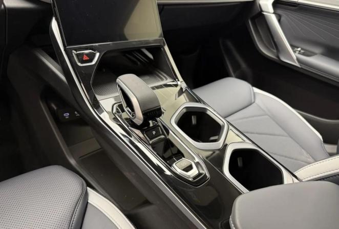 Новый Geely Atlas II 2025 года, цена 3 449 990 рублей, внедорожник, Автокод Объявления