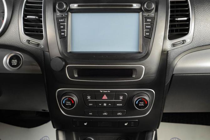 Kia Sorento II Рестайлинг с пробегом 2014 года, цена 1 979 000 рублей, 181000 км, внедорожник, Автокод Объявления