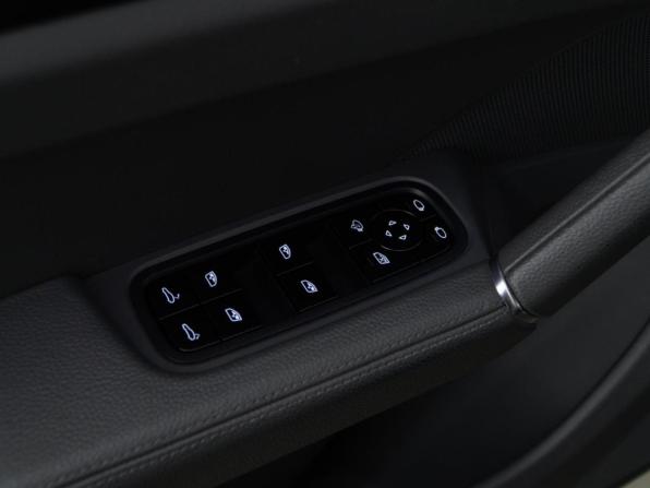 Porsche Cayenne III с пробегом 2018 года, цена 5 584 050 рублей, 127881 км, внедорожник, Автокод Объявления