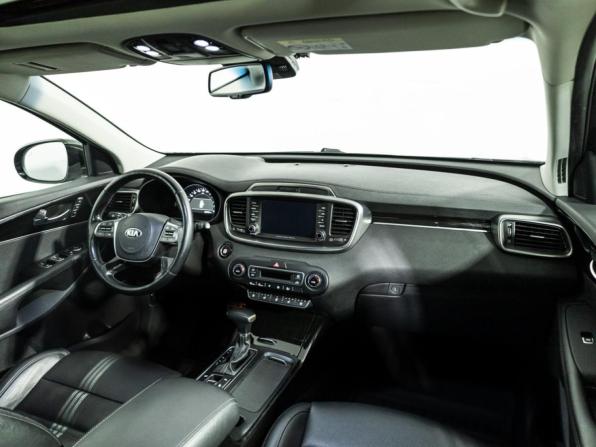 Kia Sorento III Prime Рестайлинг с пробегом 2018 года, цена 2 639 777 рублей, 102001 км, внедорожник, Автокод Объявления