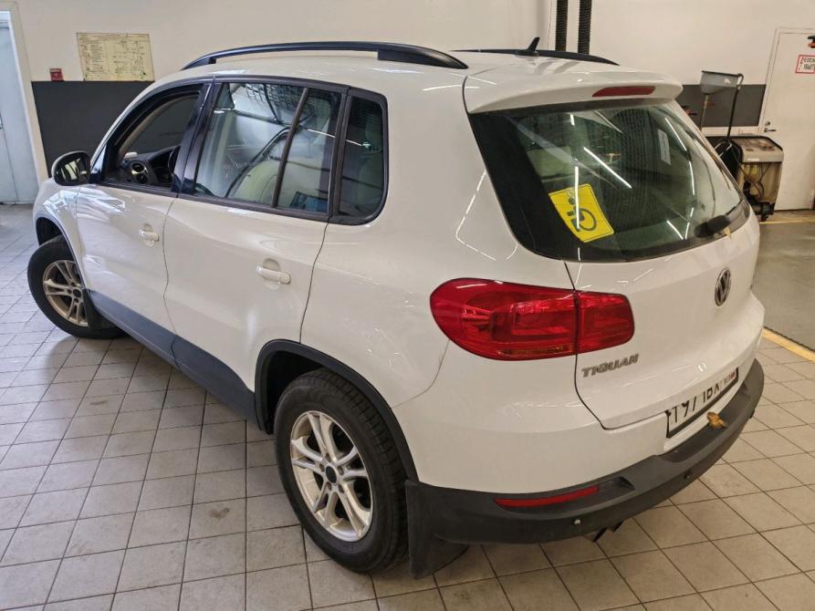 Volkswagen Tiguan I Рестайлинг Санкт-Петербург  - изображение 4