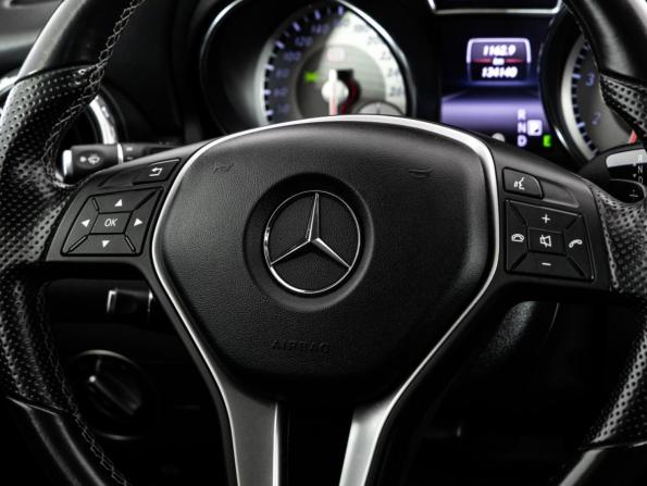 Mercedes-Benz GLA I (X156) с пробегом 2015 года, цена 1 899 000 рублей, 134139 км, внедорожник, Автокод Объявления