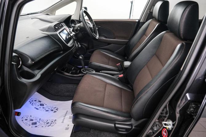 Honda Fit Shuttle I с пробегом 2011 года, цена 899 000 рублей, 200000 км, универсал, Автокод Объявления