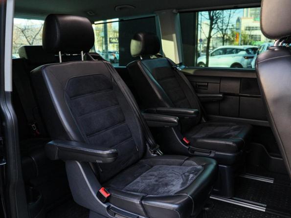Volkswagen Multivan T6 с пробегом 2019 года, цена 3 780 000 рублей, 160000 км, минивэн, Автокод Объявления