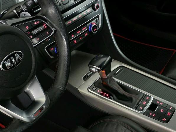 Kia Optima IV Рестайлинг с пробегом 2019 года, цена 1 769 000 рублей, 206227 км, седан, Автокод Объявления
