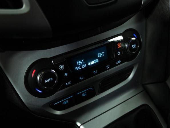 Ford Focus III с пробегом 2011 года, цена 647 980 рублей, 235205 км, седан, Автокод Объявления