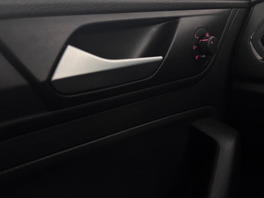 Volkswagen Polo VI Псков  - изображение 17