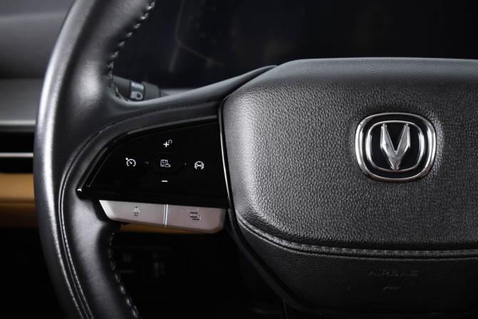 Changan Hunter Plus с пробегом 2023 года, цена 2 899 000 рублей, 63000 км, offers.body_type.unknown, Автокод Объявления