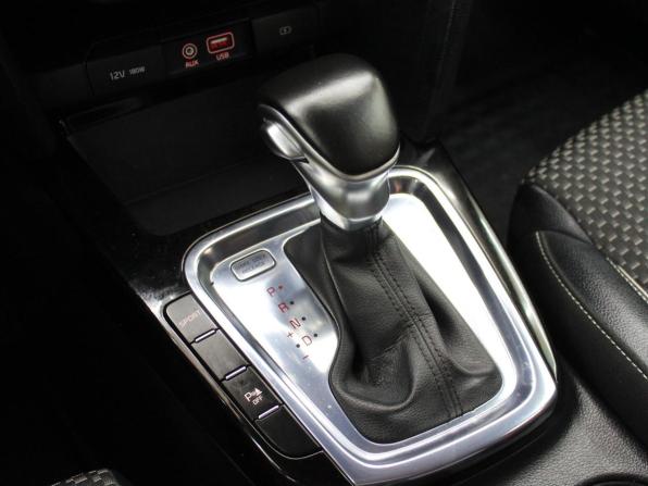 Kia Ceed III с пробегом 2018 года, цена 1 899 000 рублей, 101161 км, универсал, Автокод Объявления