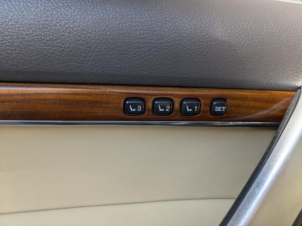 Toyota Land Cruiser 200 Series Рестайлинг 2 с пробегом 2016 года, цена 5 800 000 рублей, 140313 км, внедорожник, Автокод Объявления