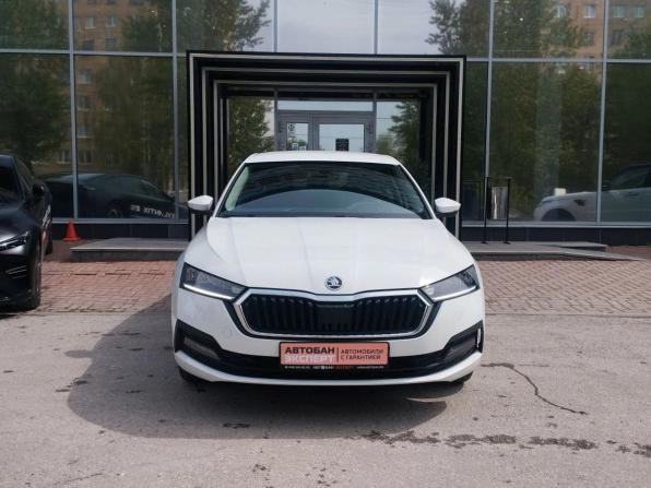 Skoda Octavia IV (A8) с пробегом 2021 года, цена 2 479 000 рублей, 43199 км, лифтбек, Автокод Объявления